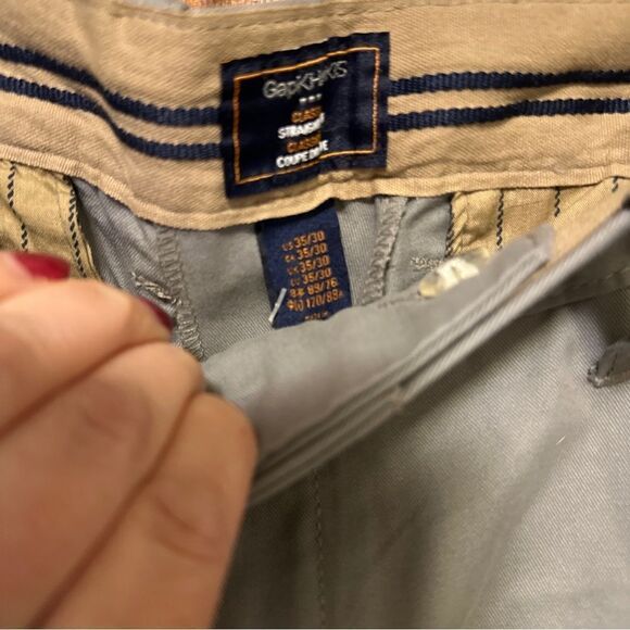 Gap Khakis Classic Straight Mens Pants Size 35x30 Gray Pearl NWT - Picture 4 of 7
